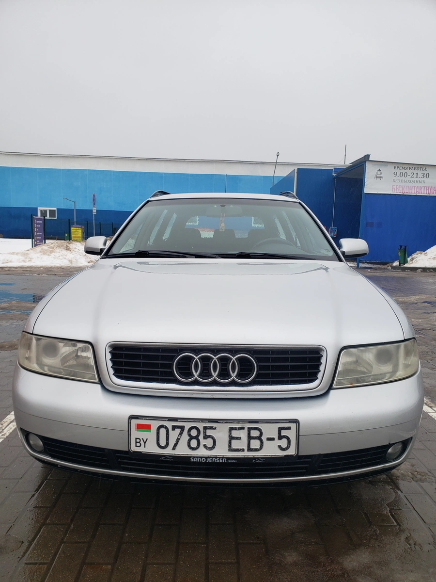 Audi A4 I (B5) Рестайлинг, 2000