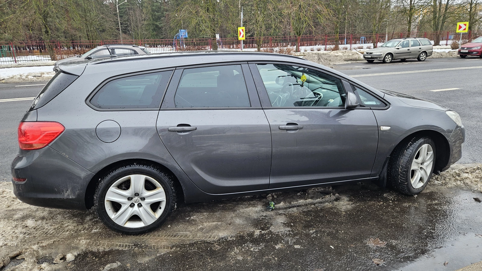 Opel Astra J, 2011