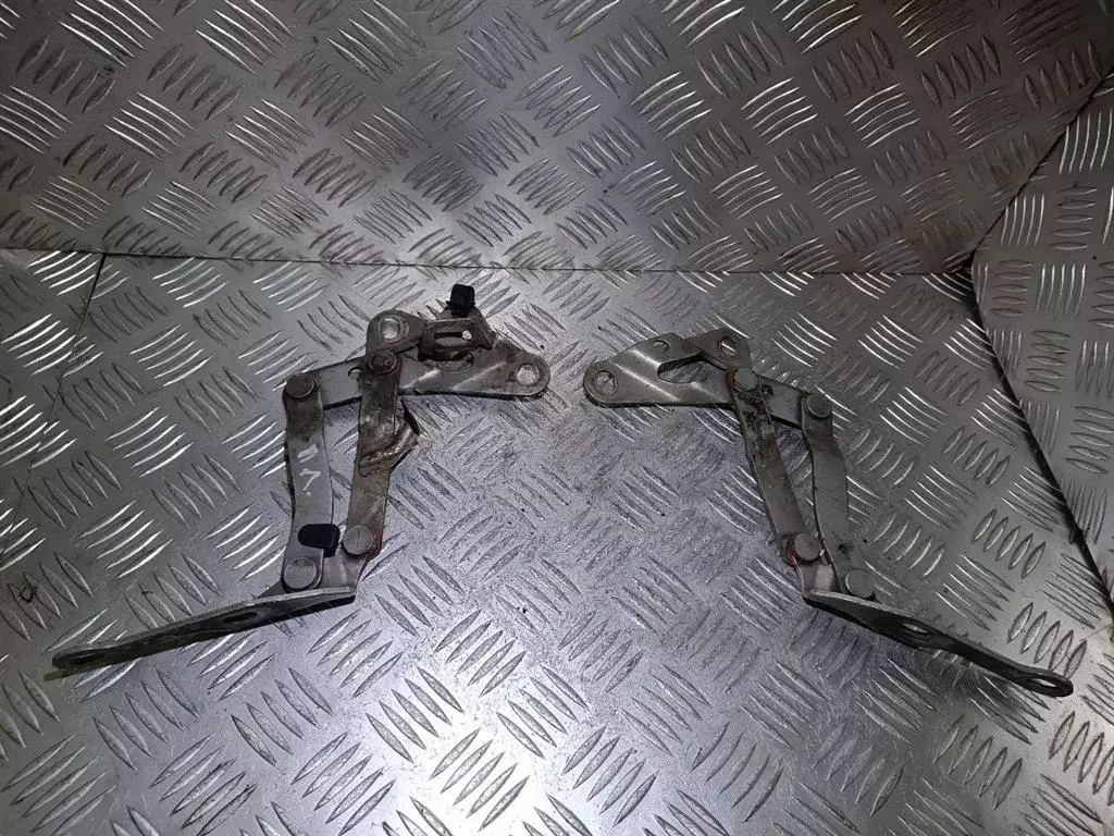 Петля капота к Ford Galaxy 2001