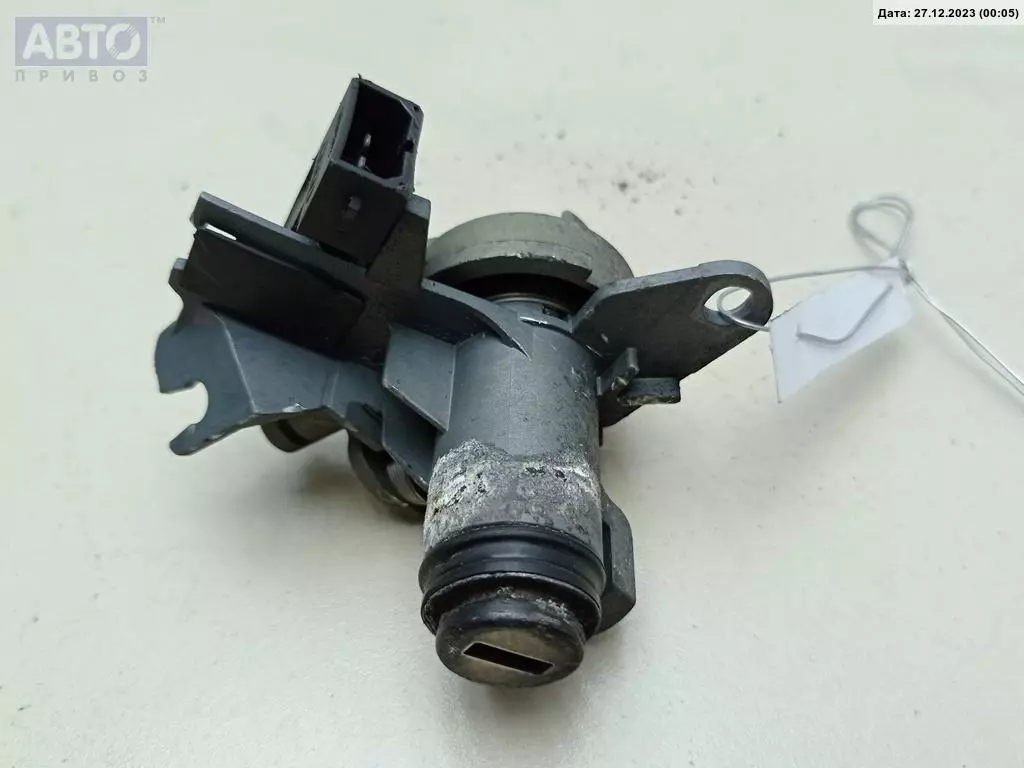 Замок двери к Audi A4 2002