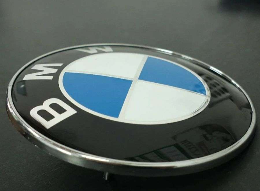 Эмблема к BMW 7 series 2005