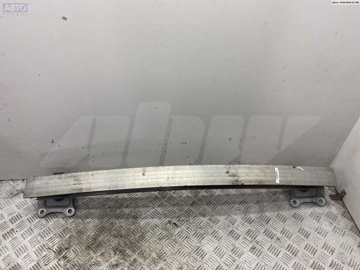 Усилитель бампера к Audi A3 1998