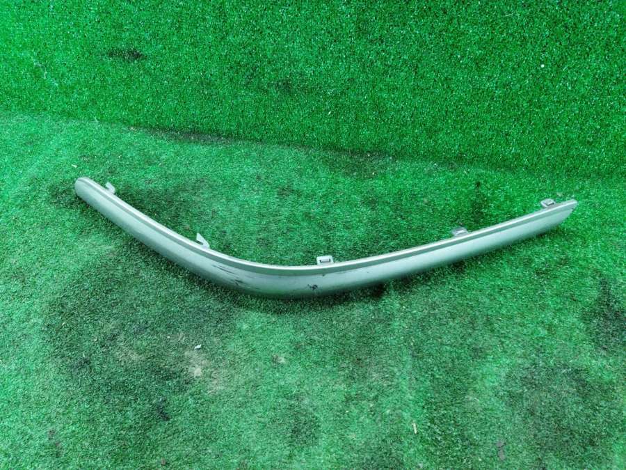 Молдинг бампера переднего к Mazda 626 2001