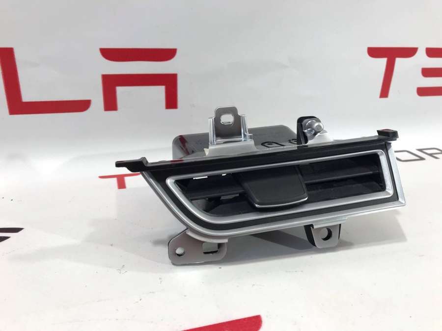 Воздуховод к Tesla Model S 2017