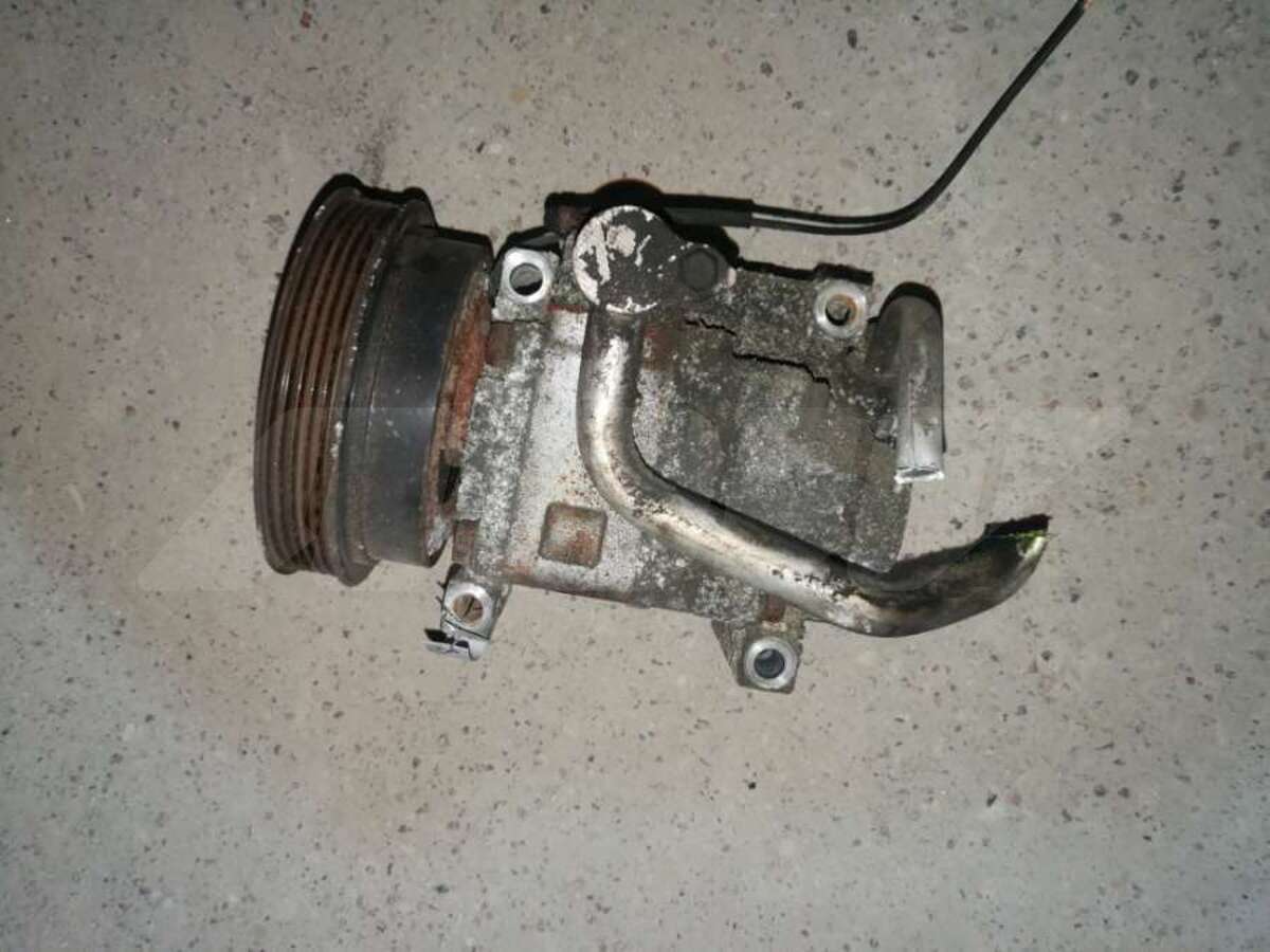 Компрессор кондиционера к Mazda 626 1998