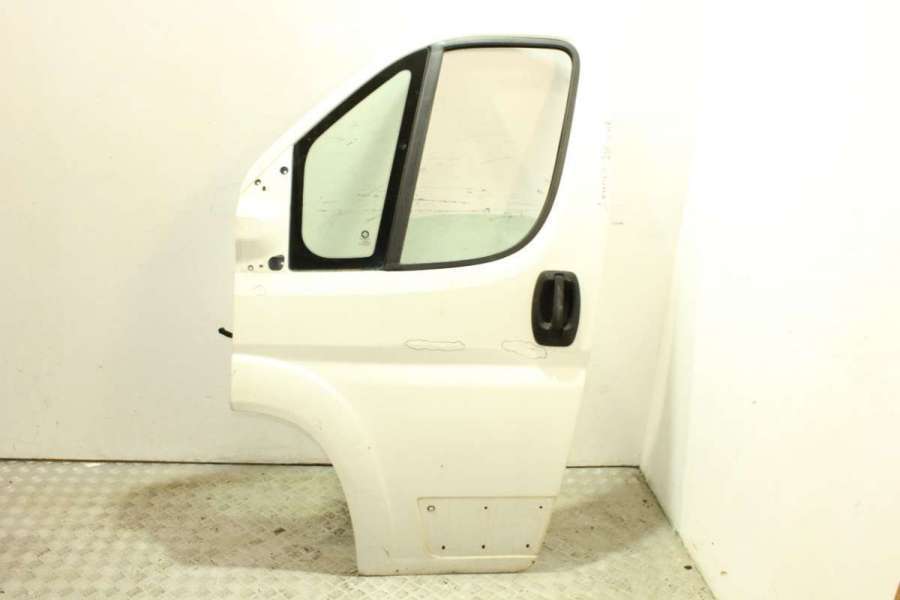 Дверь передняя левая к Citroen Jumpy 2010