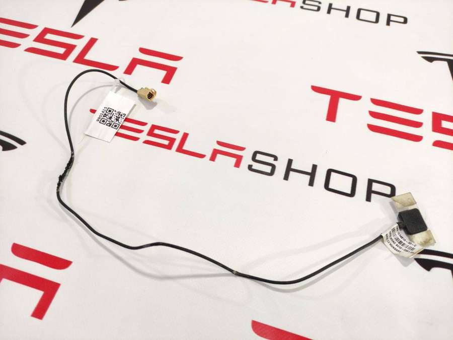 Антенна  к Tesla Model S 2016