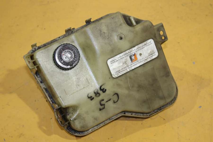 Бачок LHM к Citroen C5 2002