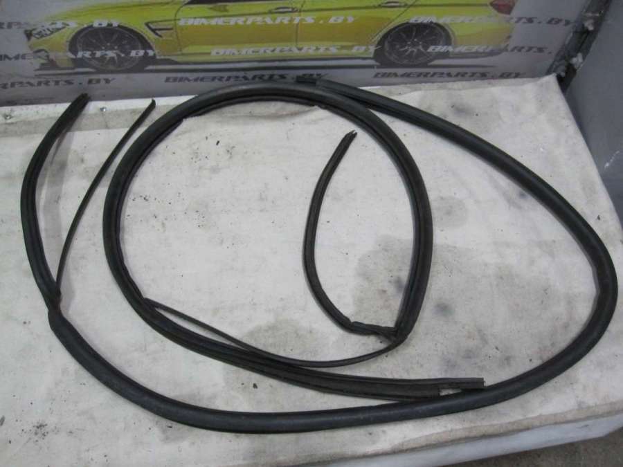 Уплотнитель к BMW X5 2005