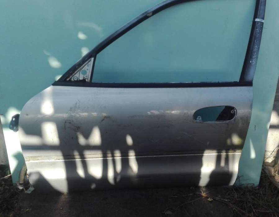 Уплотнитель к Mitsubishi Galant 1995