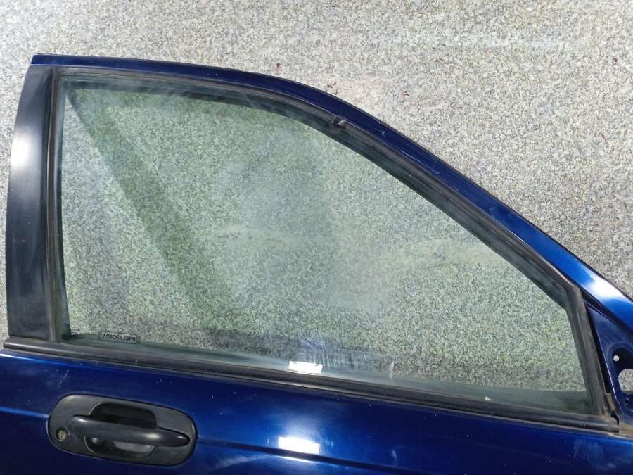 Стекло двери передней правой к Honda Civic 1998