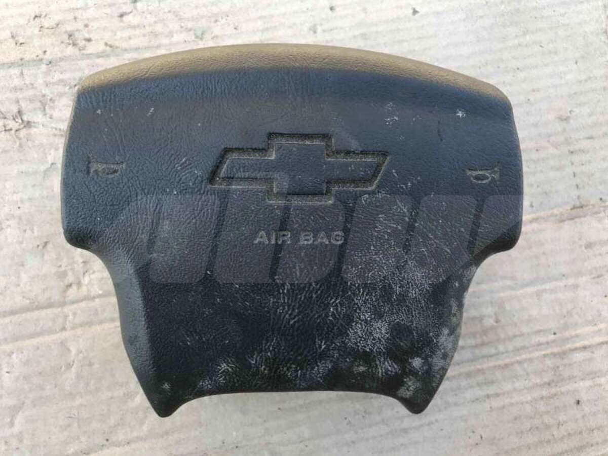Подушка безопасности водителя к Chevrolet Silverado 2001