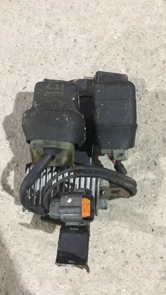 Блок управления АКПП к Mazda Xedos 9 2001