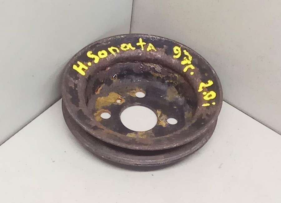 Шкив помпы к Hyundai Sonata 1997