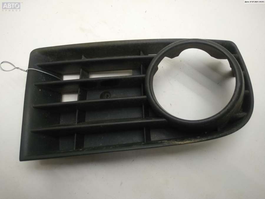 Решетка бампера к Volkswagen Golf 2007