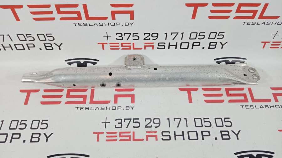 Распорка стоек к Tesla Model S 2015