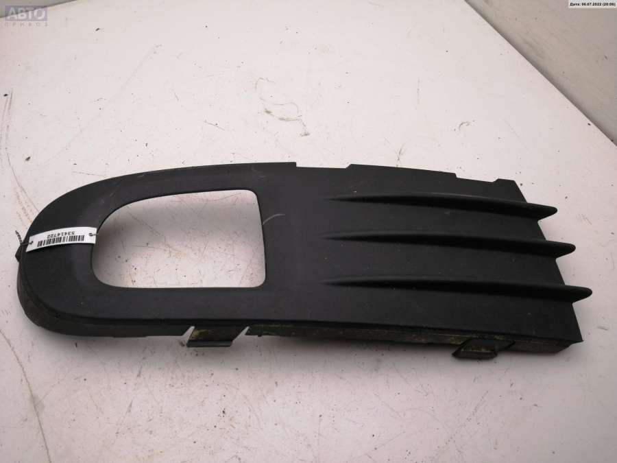 Решетка бампера к Volvo V50 2005