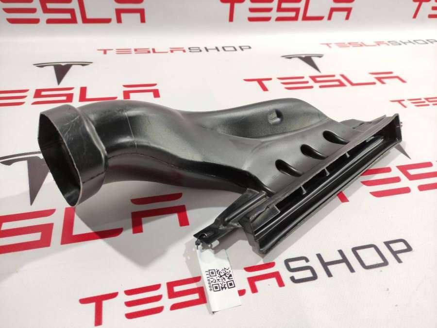 Воздуховод к Tesla Model 3 2021