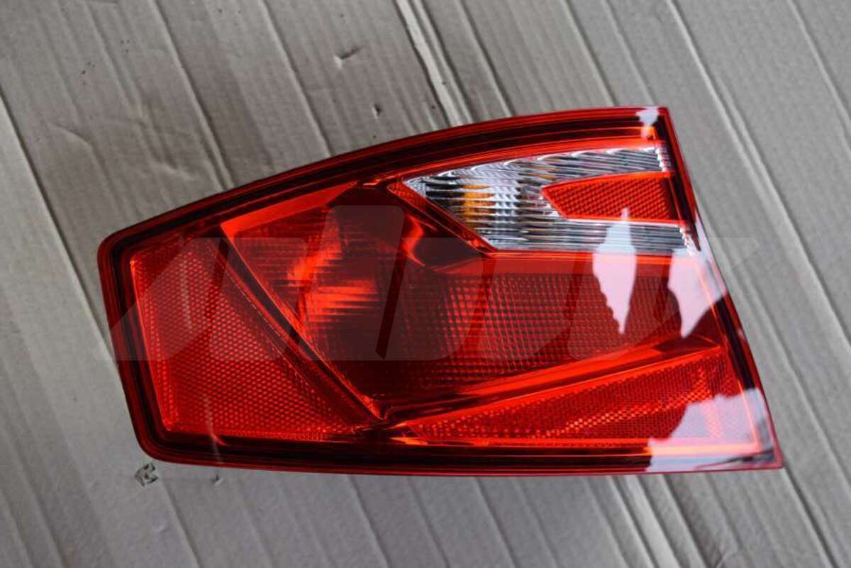 Фонарь задний левый к SEAT Toledo 2014