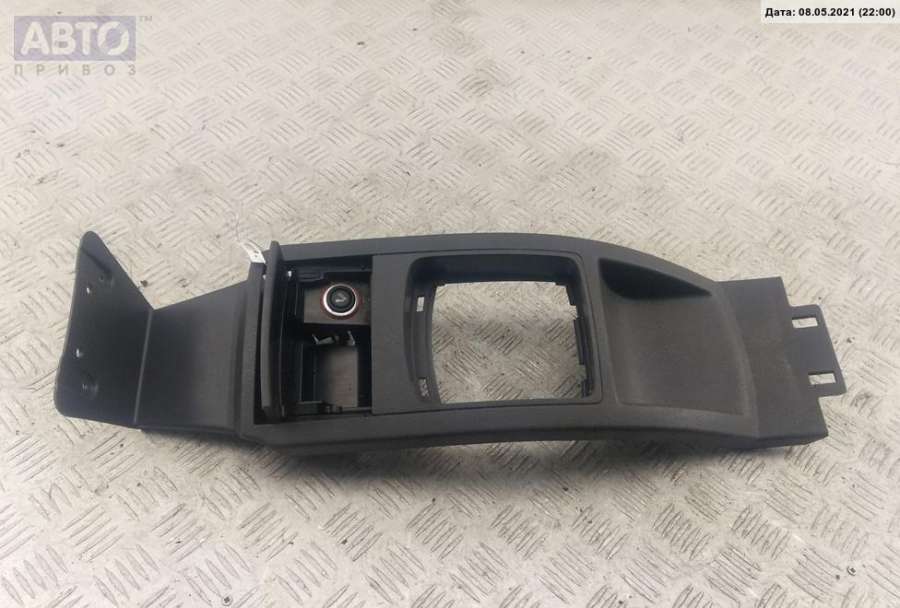 Пепельница к Volkswagen Polo 2003