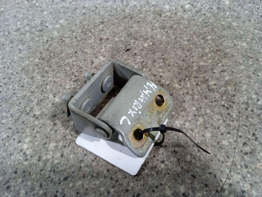Петля крышки багажника к Hyundai Matrix 2003