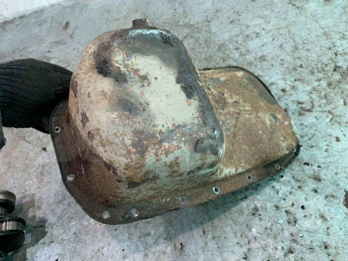 Поддон к Mitsubishi Colt 1995