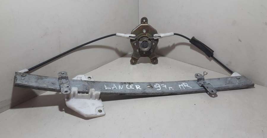 Стеклоподъемник к Mitsubishi Lancer 1997