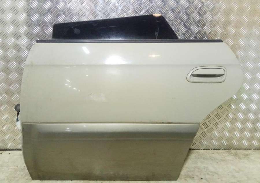 Уплотнитель к Subaru Outback 2001