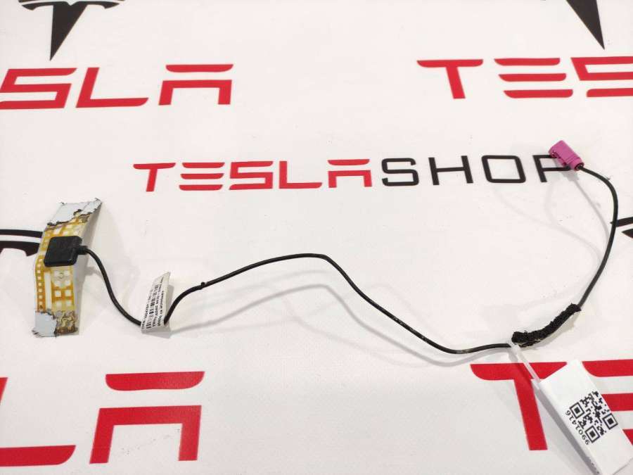 Антенна  к Tesla Model S 2014