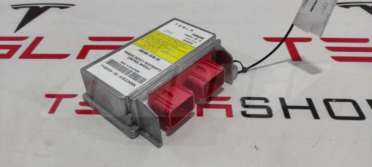 Блок AirBag к Tesla Model S 2015