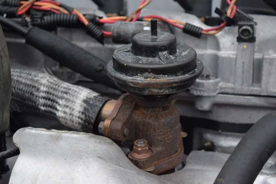Клапан EGR к Kia Carens 2004