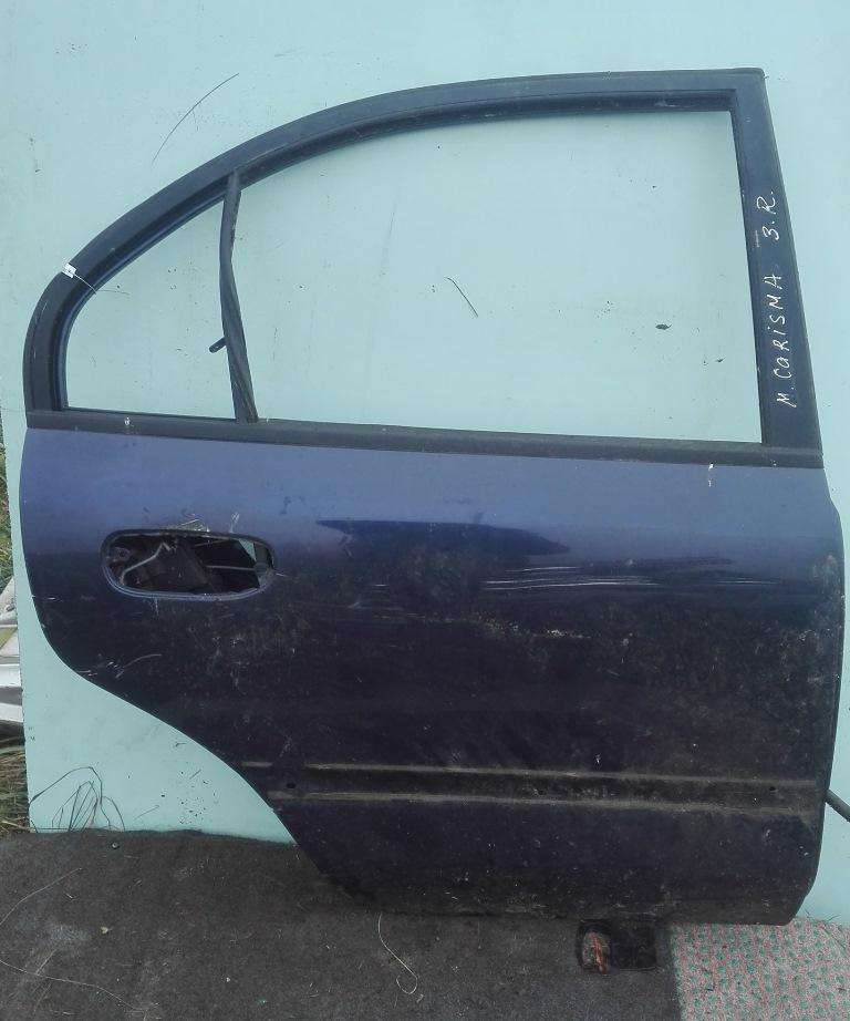 Уплотнитель к Mitsubishi Carisma 1998