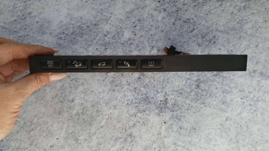 Блок кнопок к BMW X5 2005