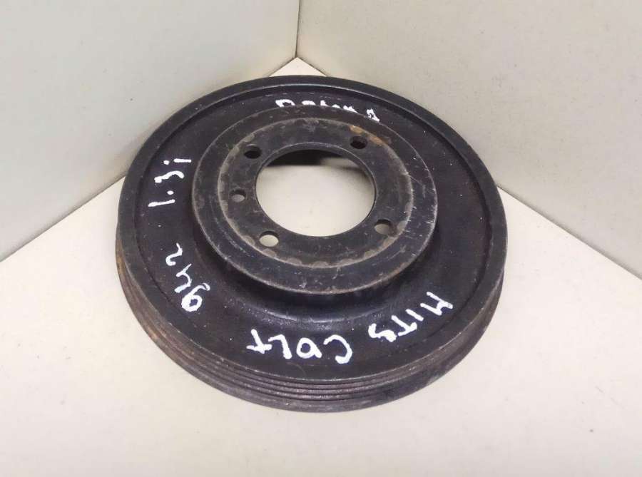 Шкив помпы к Mitsubishi Colt 1994