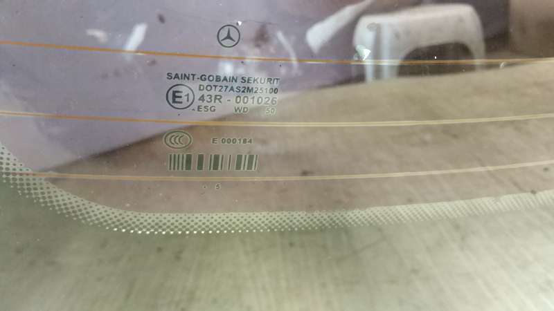 Стекло заднее к Mercedes-Benz CLS-klasse 2005