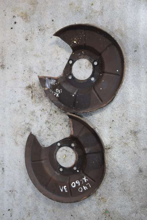 Кожух защитный тормозного диска к Volvo XC60 2011