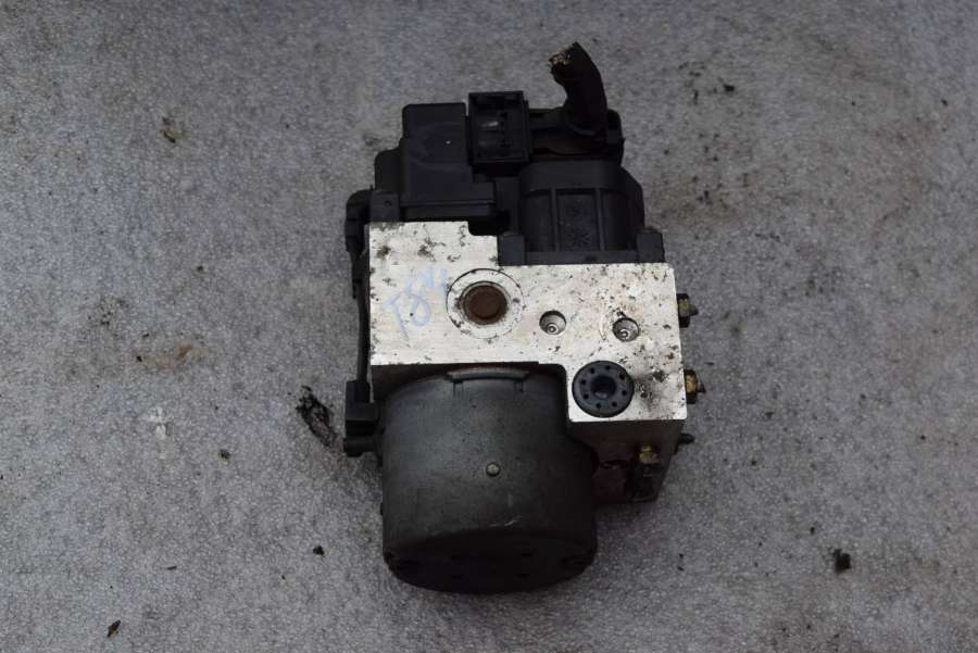 Блок ABS к Volvo V40 1998