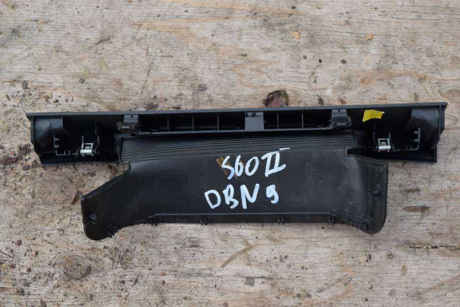 Кожух рулевой колонки к Volvo S60 2012