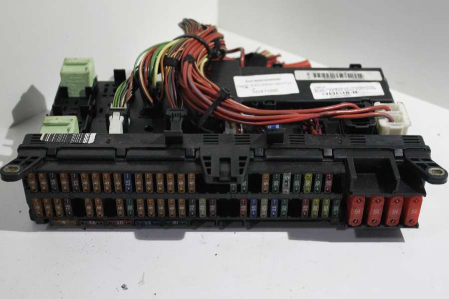 Короб предохранителей к BMW X5 2004
