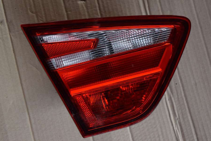 Фонарь крышки багажника левый к SEAT Toledo 2014