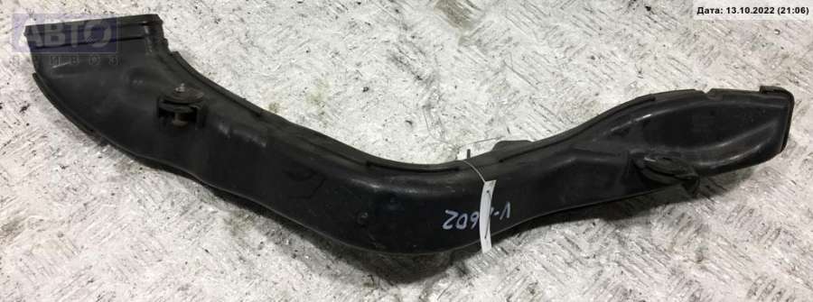 Воздухозаборник к Ford Focus 2007