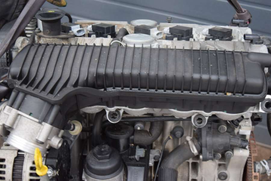 Корпус термостата к Volvo V70 2009