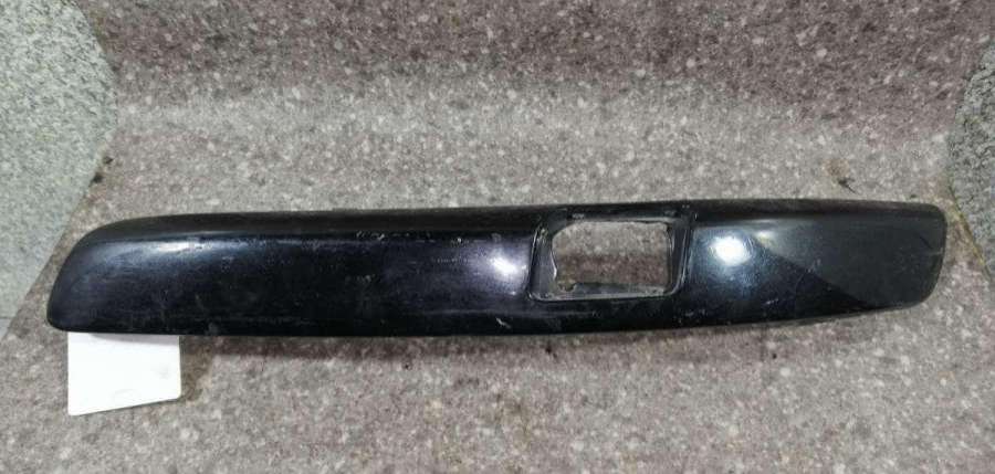 Молдинг бампера переднего к Volkswagen Golf 2006