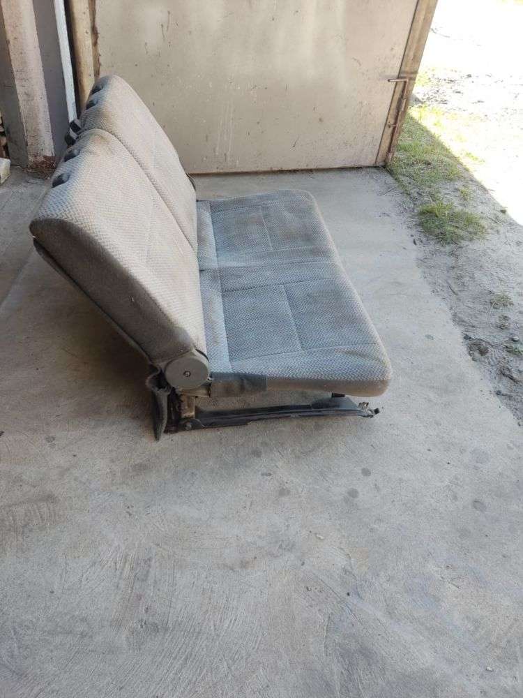 Сиденье заднее к Mitsubishi Space Wagon 1998
