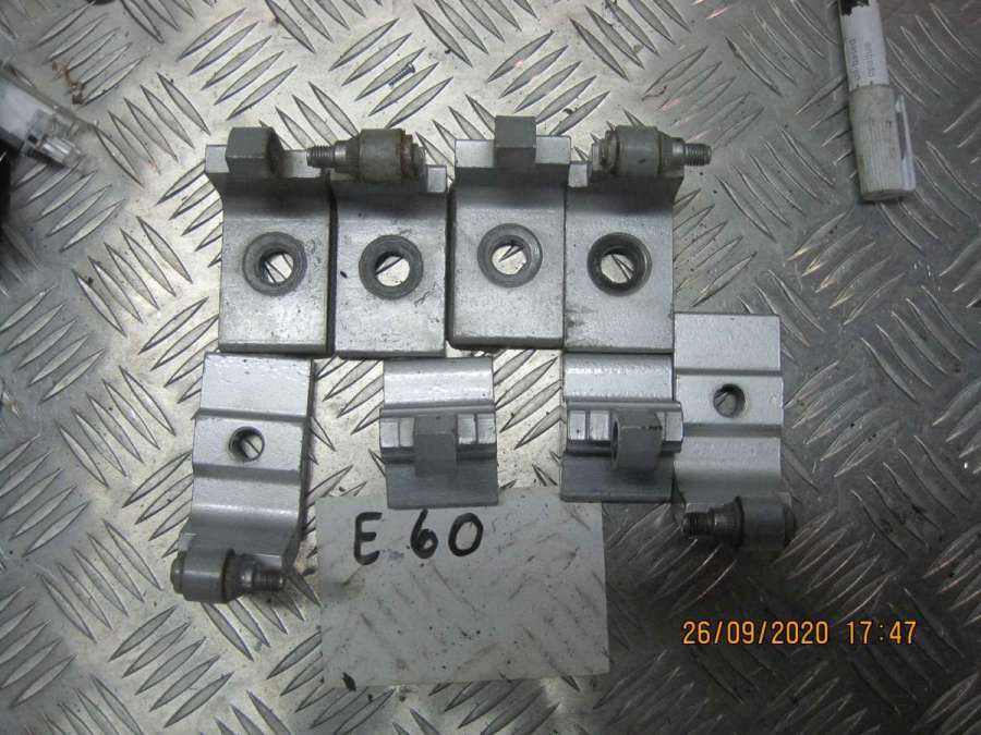 Петля двери к BMW 5 2007