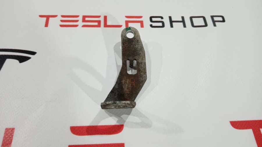 Шланг тормозной к Tesla Model S 2012