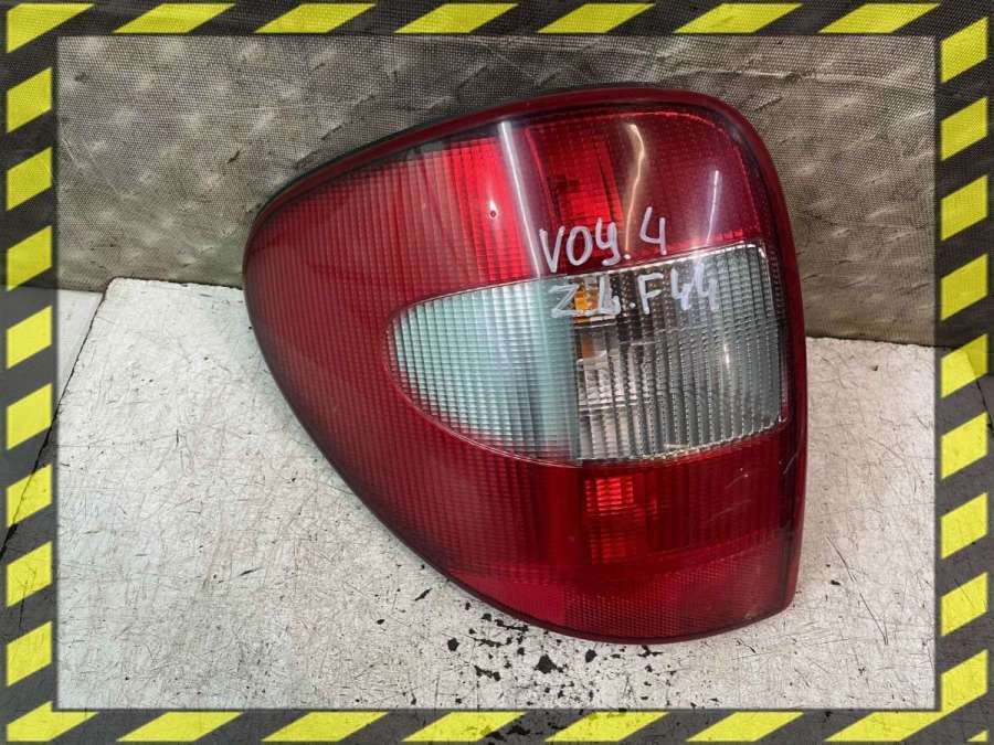 Фонарь задний левый к Chrysler Voyager 2003
