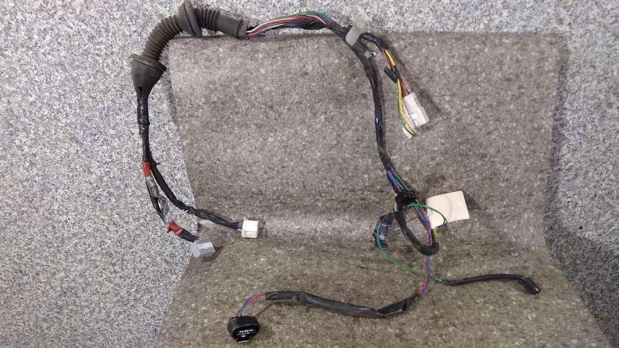 Проводка к Toyota Corolla Verso 2000