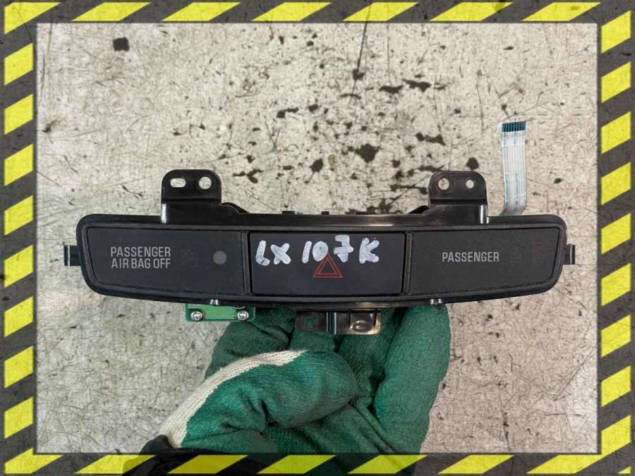 Кнопка  к Mitsubishi Lancer 2008