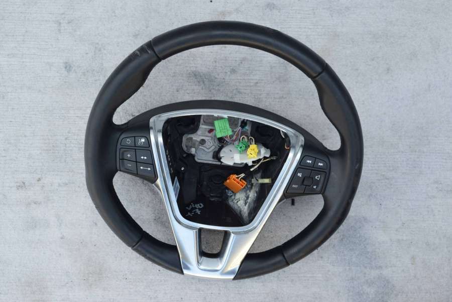 Руль к Volvo Camry 2014